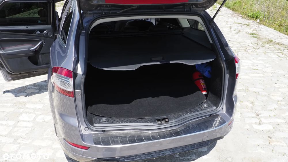 Ford Mondeo - 28
