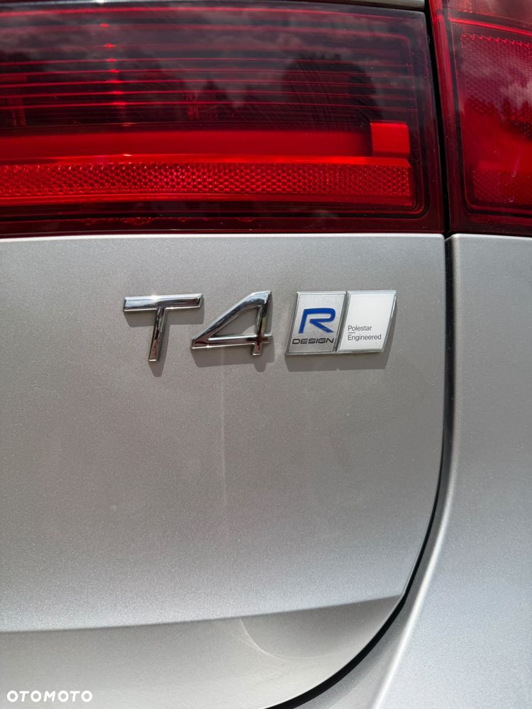 Volvo V90 T4 R-Design - 23