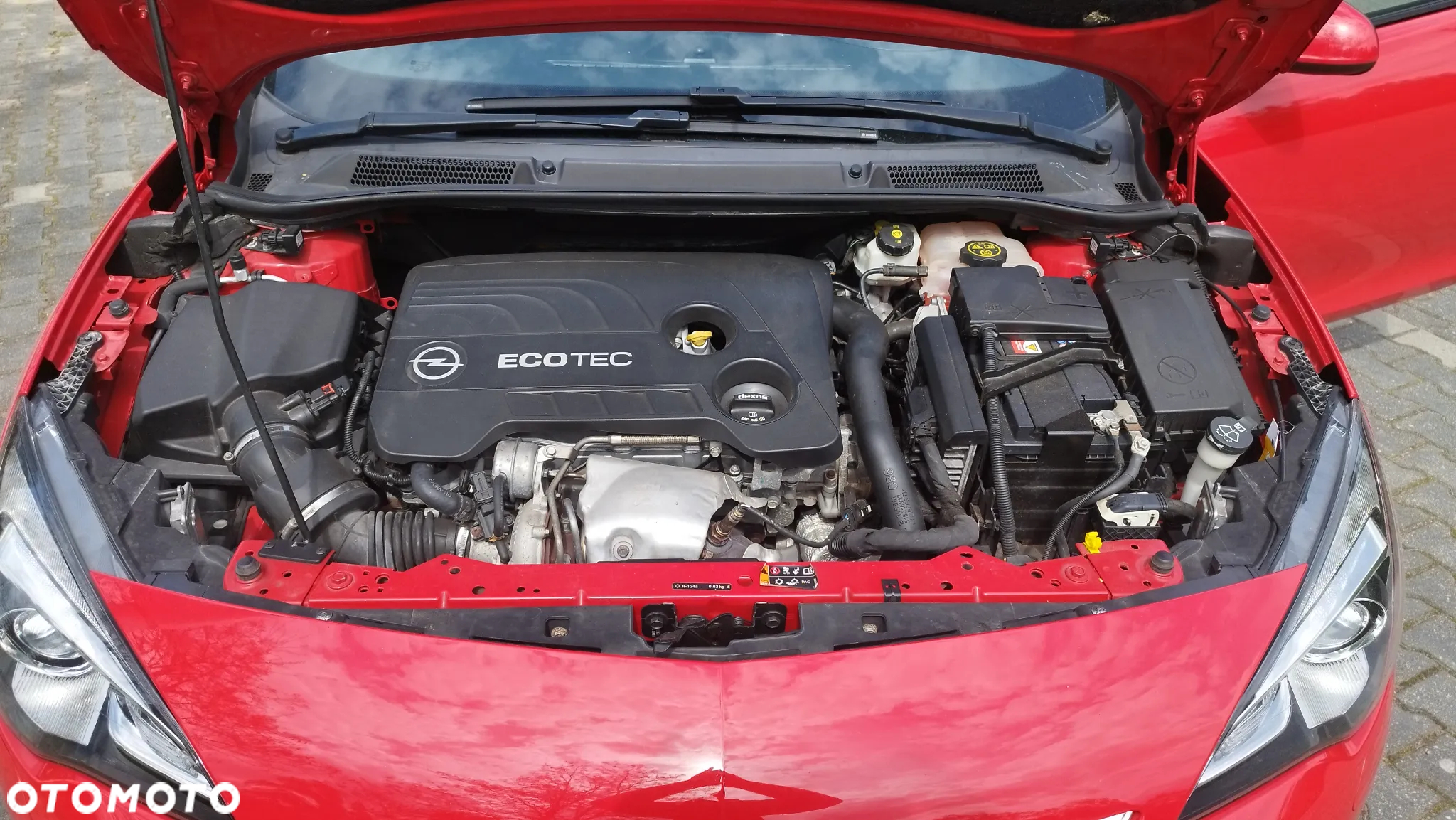 Opel Astra IV GTC 1.6 T Sport - 12