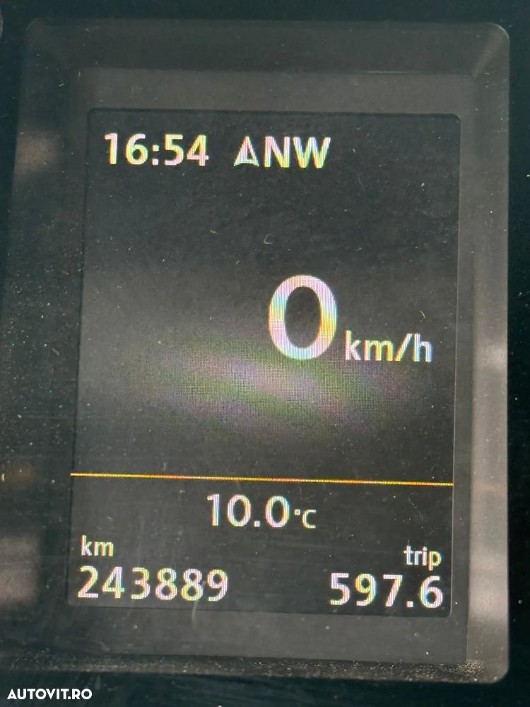 Volkswagen Passat Variant 2.0 TDI BlueMotion Technology R-Line - 18