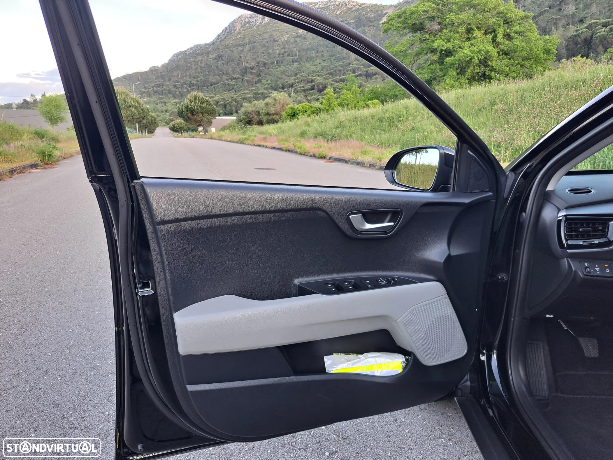 Kia Stonic 1.2 Dynamic - 11