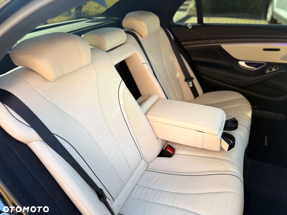 Mercedes-Benz Klasa S 560 4-Matic L 9G-TRONIC - 25