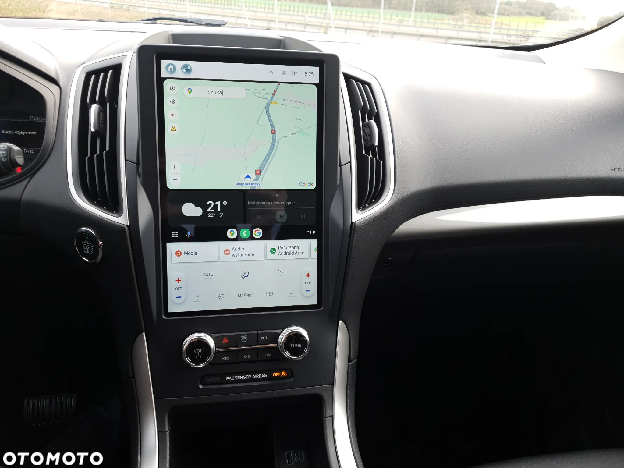 Ford Edge - 32