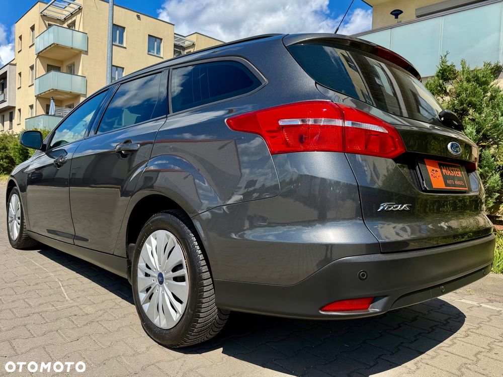 Ford Focus 1.0 EcoBoost Trend Sport - 3