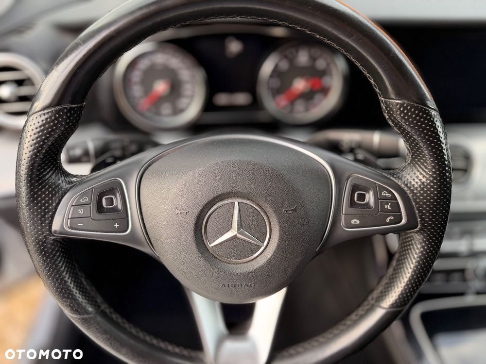 Mercedes-Benz Klasa E - 6