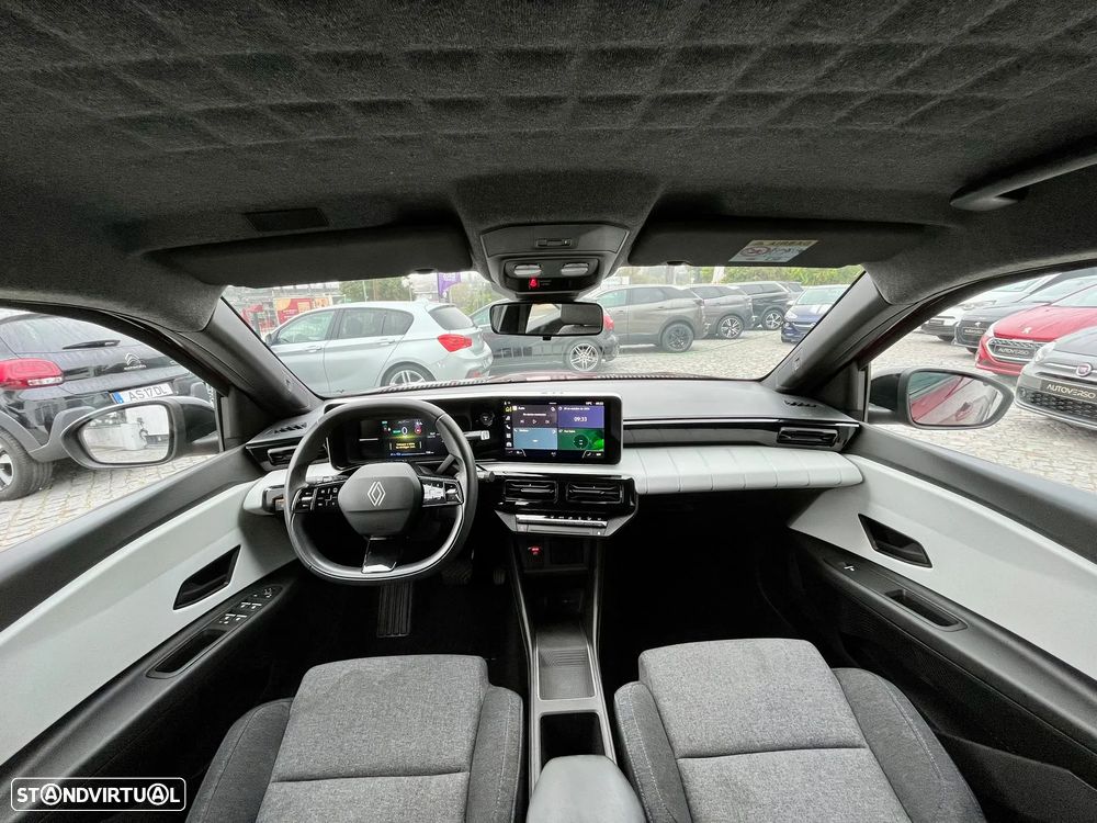 Renault 4 E-Tech 52 kWh Evolution Autonomia Conforto - 16