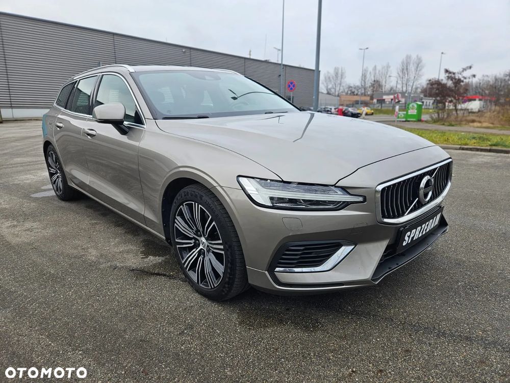 Volvo V60 T6 AWD Recharge Geartronic Inscription Expression - 27