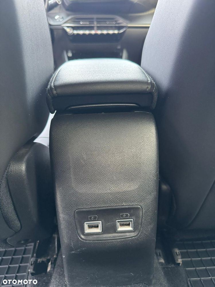Peugeot 208 1.2 PureTech Active S&S EAT8 - 12