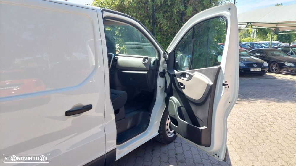 Renault Trafic 1.6 dCi L2H1 1.2T - 9