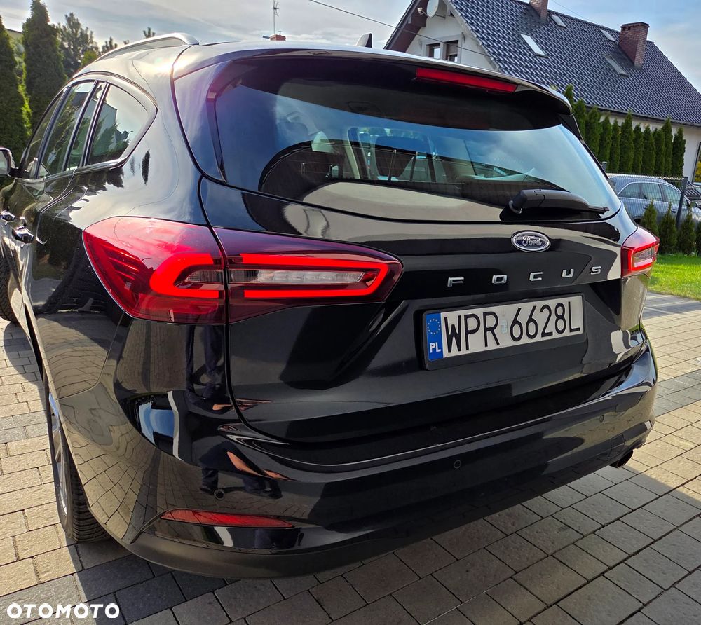 Ford Focus 1.0 EcoBoost Titanium - 10