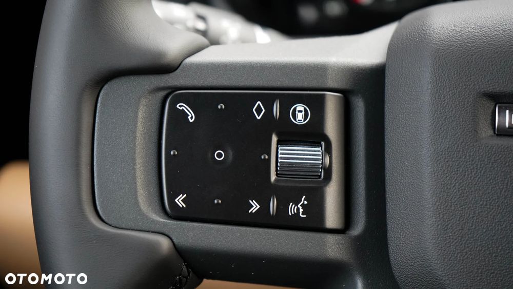 Land Rover Defender 3.0 D350 mHEV X-Dynamic HSE - 17