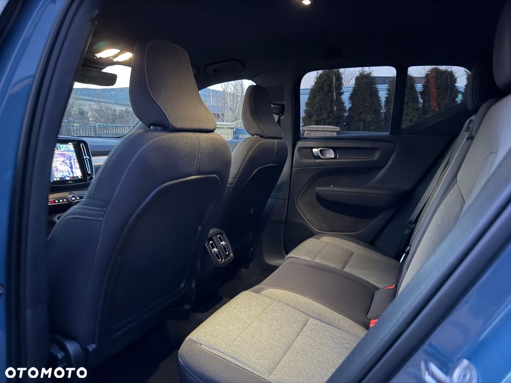 Volvo XC 40 B3 Plus Bright - 18