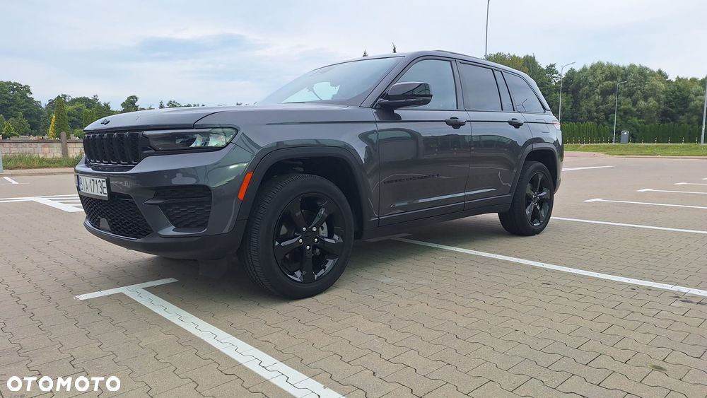 Jeep Grand Cherokee - 14
