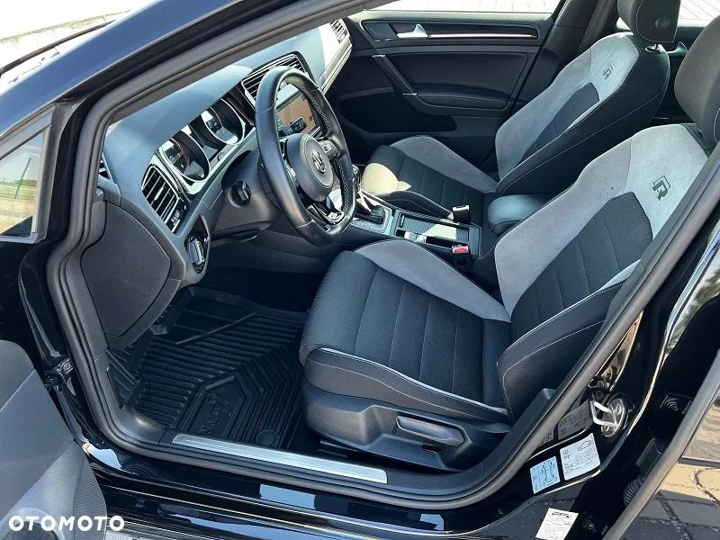 Volkswagen Golf R 4Motion BlueMotion Technology DSG - 24