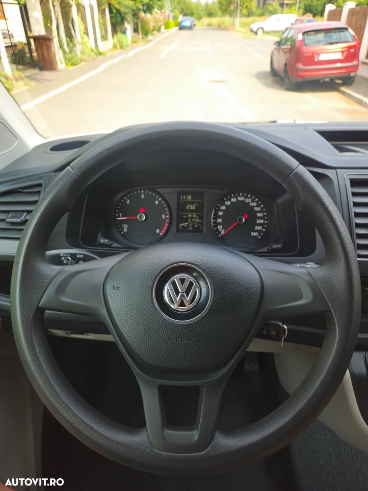 Volkswagen Transporter - 17