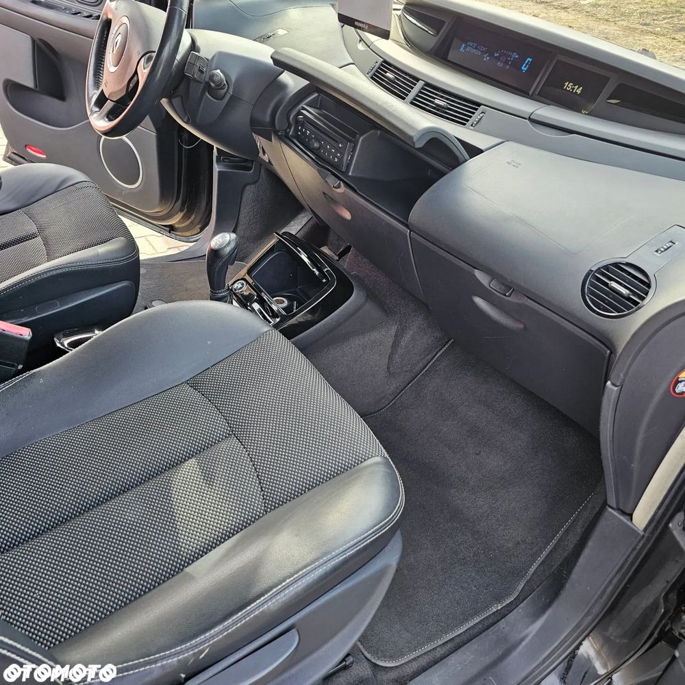 Renault Grand Espace 2.0 dCi FAP Navitech - 18