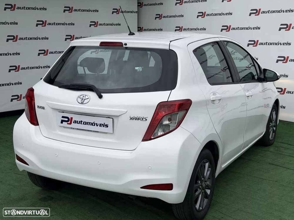 Toyota Yaris 1.4 D-4D Comfort - 10