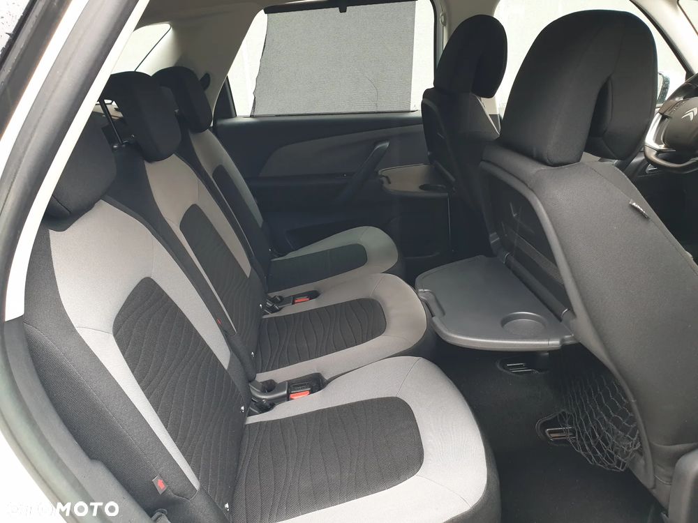 Citroën C4 Picasso - 16
