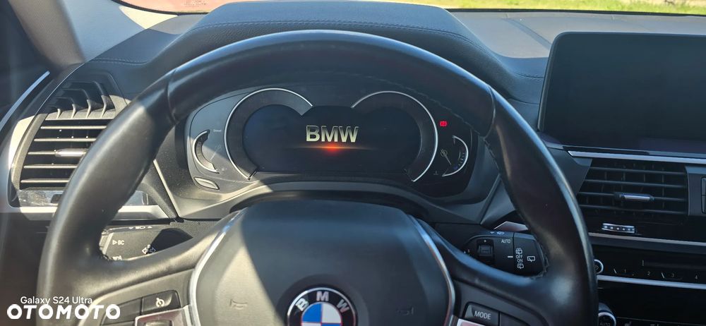 BMW X3 sDrive18d Advantage - 32