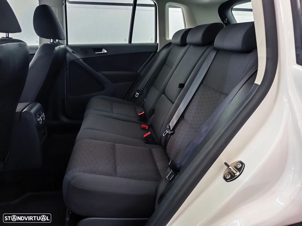 VW Tiguan 1.4 TSI Trend BlueMotion - 12