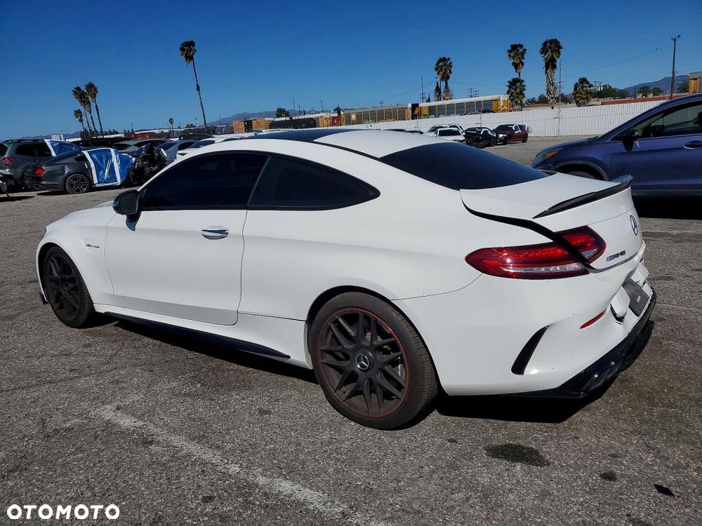 Mercedes-Benz Klasa C 63 AMG 9G-TRONIC - 3