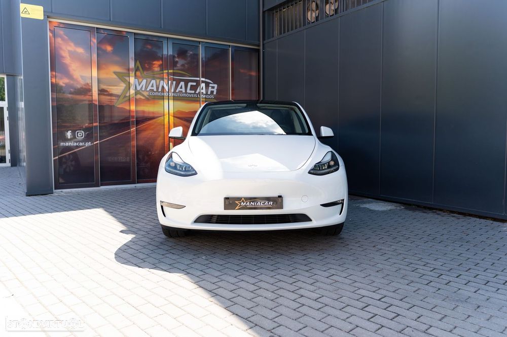 Tesla Model Y Long Range Dual Motor AWD - 3