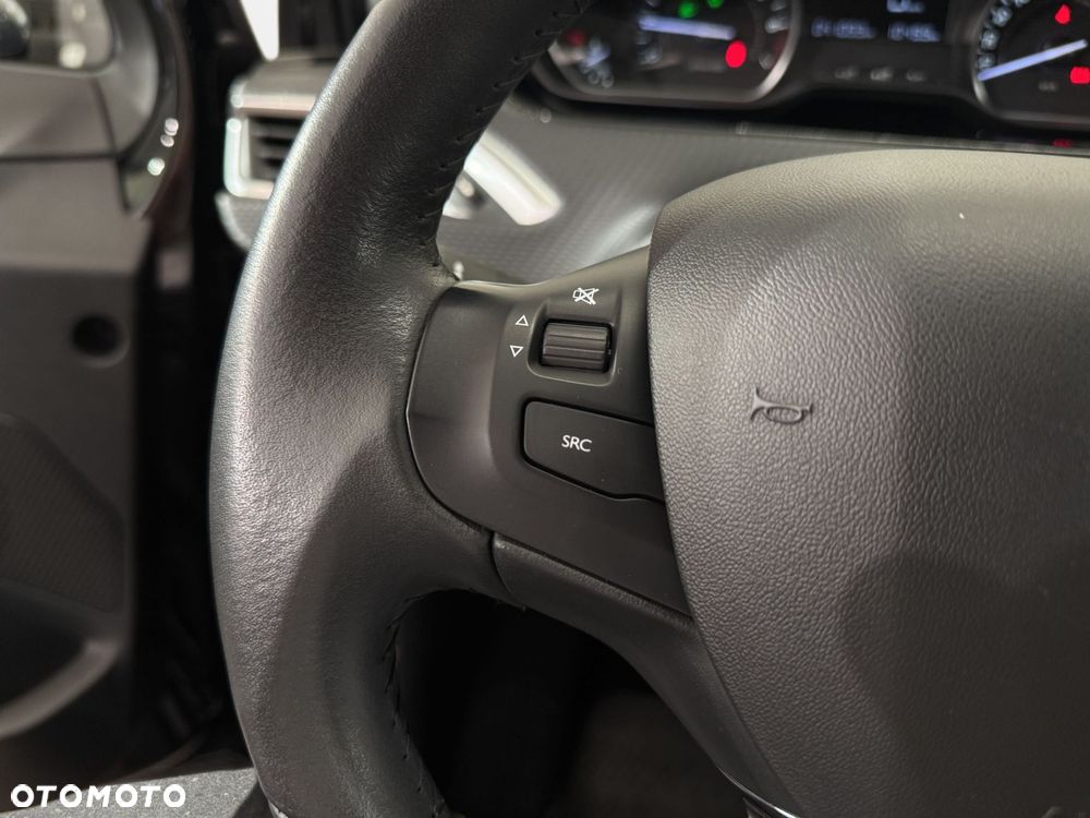 Peugeot 2008 - 16