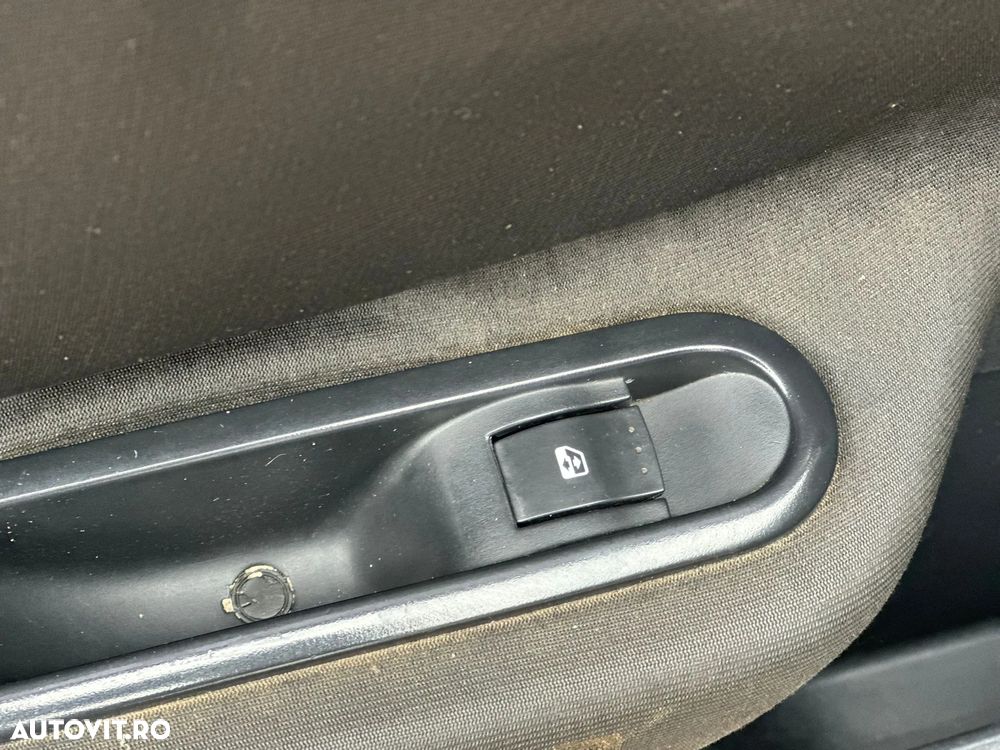 Renault Megane II Estate 1.6 Pack Authentique - 16