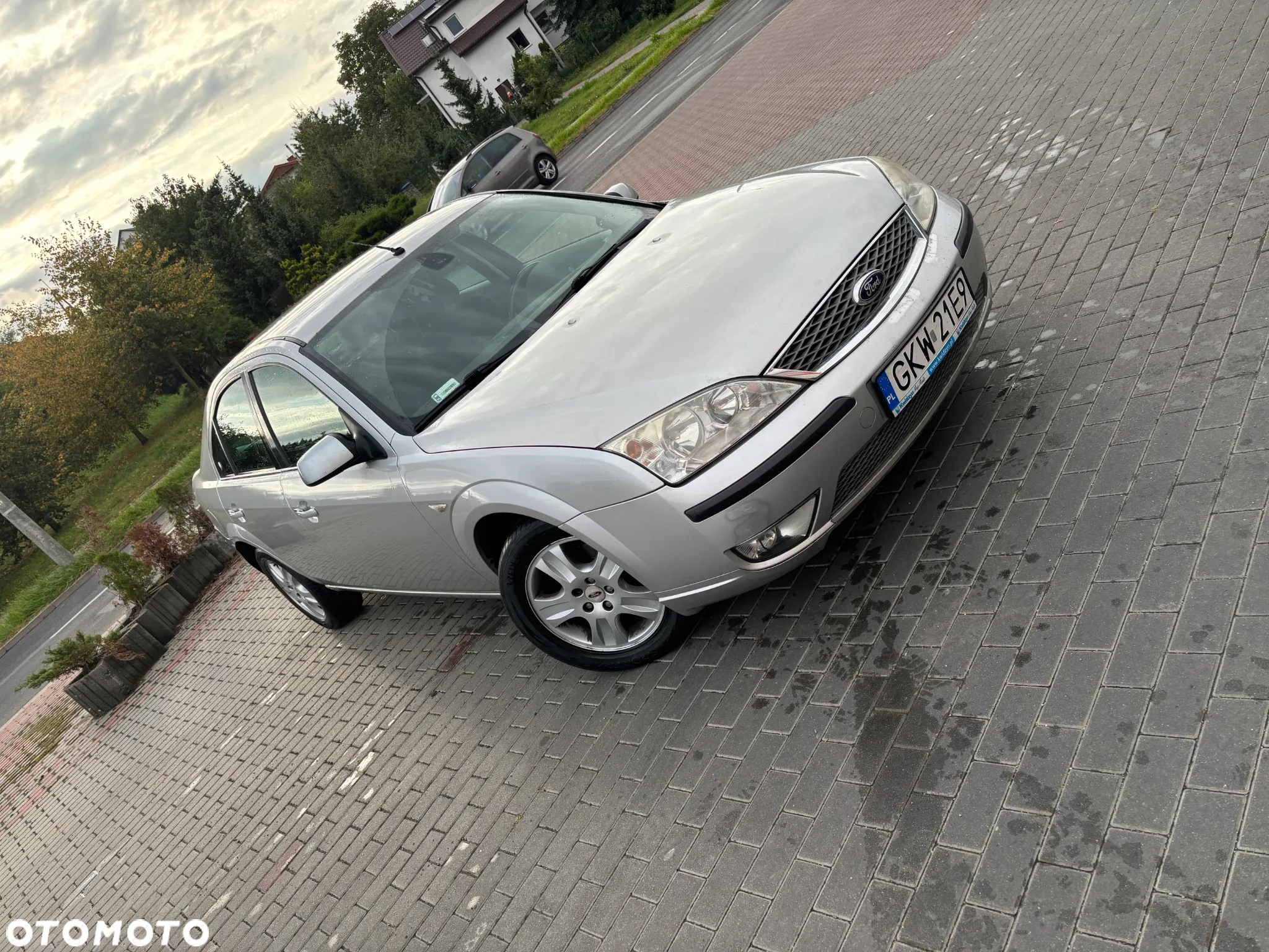 Ford Mondeo - 4