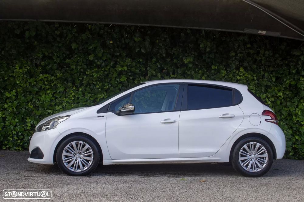 Peugeot 208 1.5 BlueHDi Signature - 8