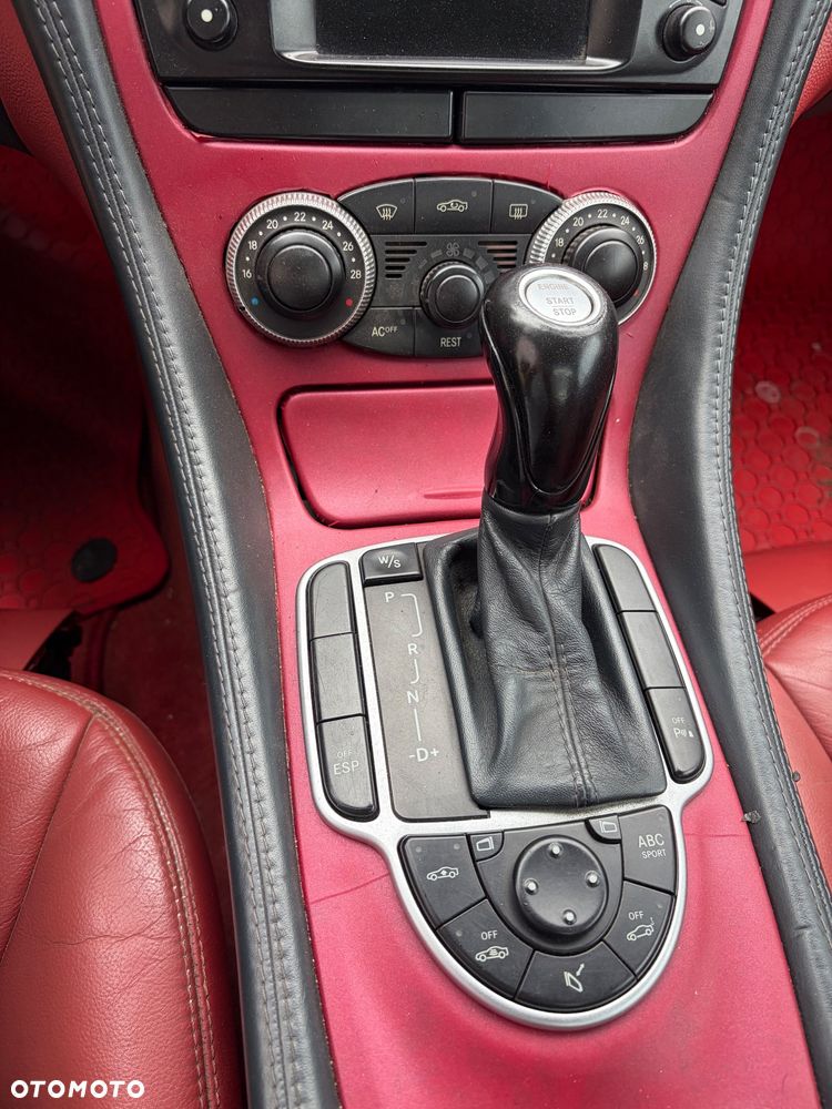 Mercedes-Benz SL - 16