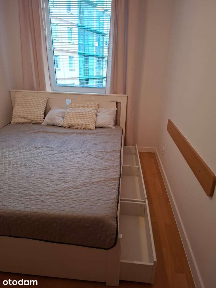 41 m2, 2 oddzielne pokoje, oddzielna kuchnia, metro Kabaty | balkon