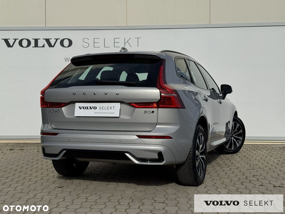 Volvo XC 60 B5 B AWD Plus Dark - 7