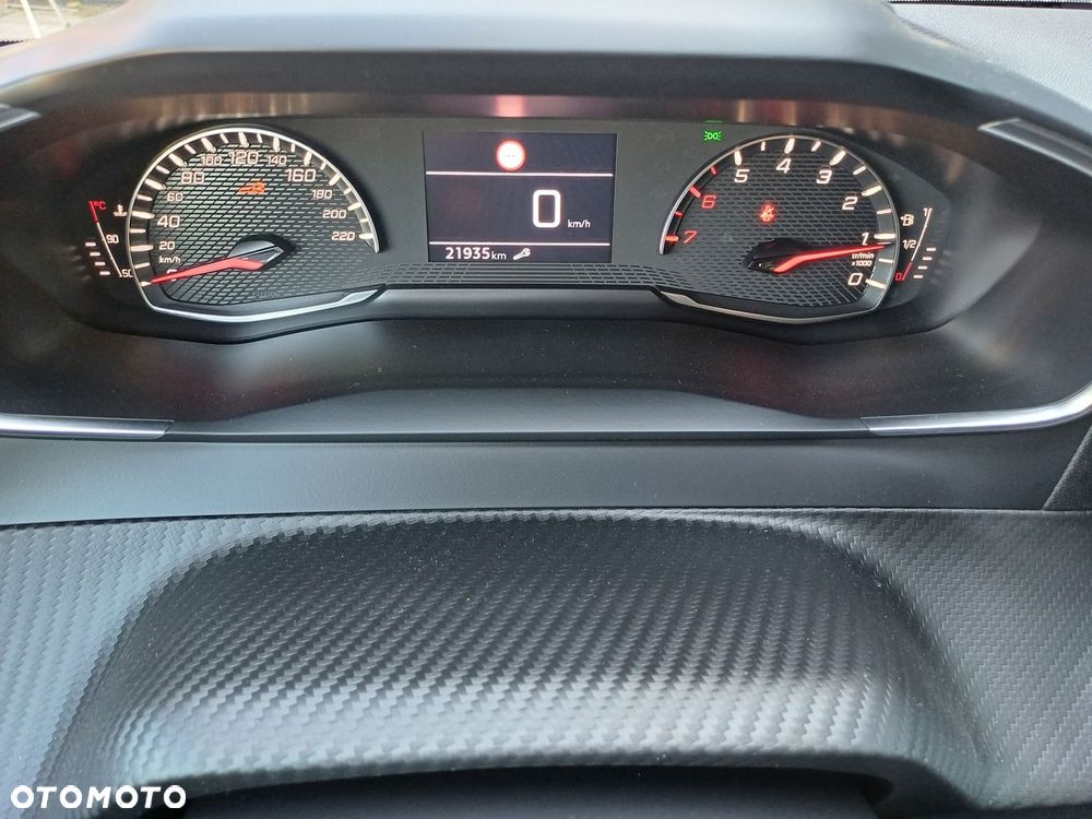 Peugeot 208 - 28