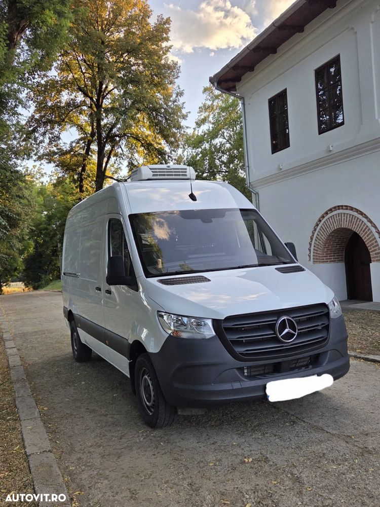 Mercedes-Benz Sprinter 317 CDI 170CP L2H2 RWD 6MT - 9