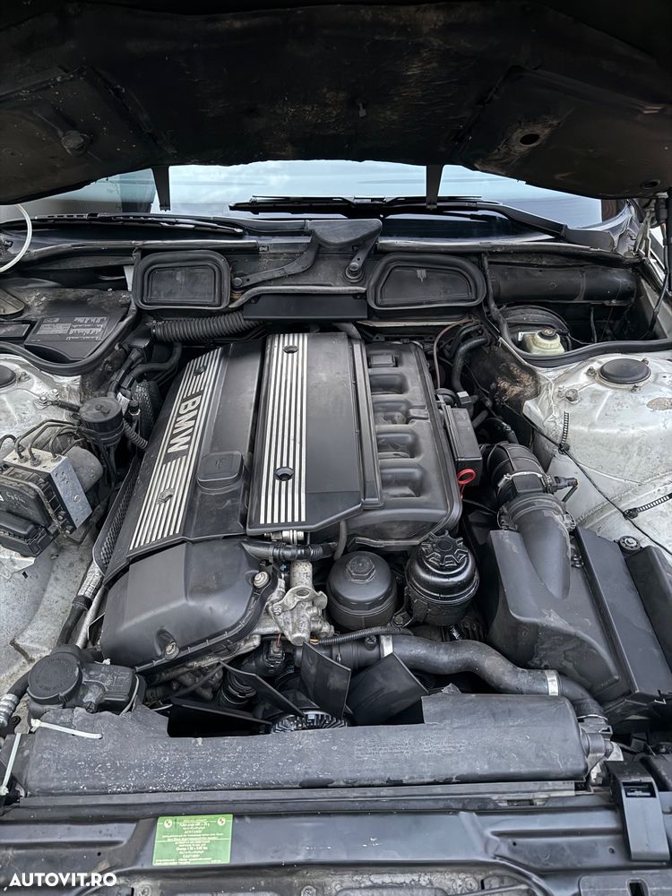 BMW Seria 7 - 31