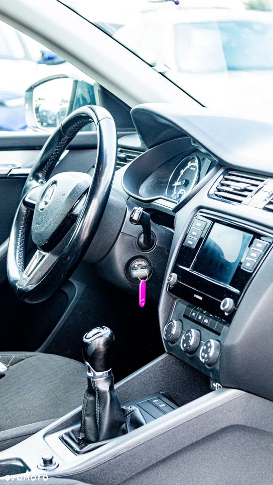Skoda Octavia 1.4 TSI Active - 25
