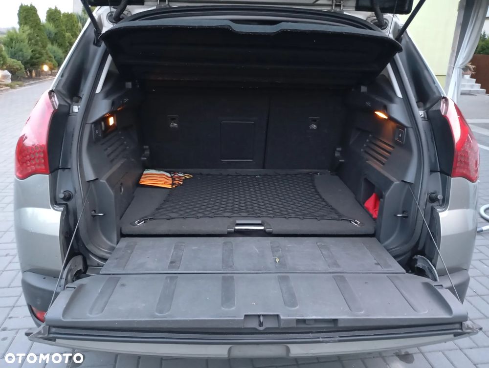 Peugeot 3008 120 VTi Style - 12