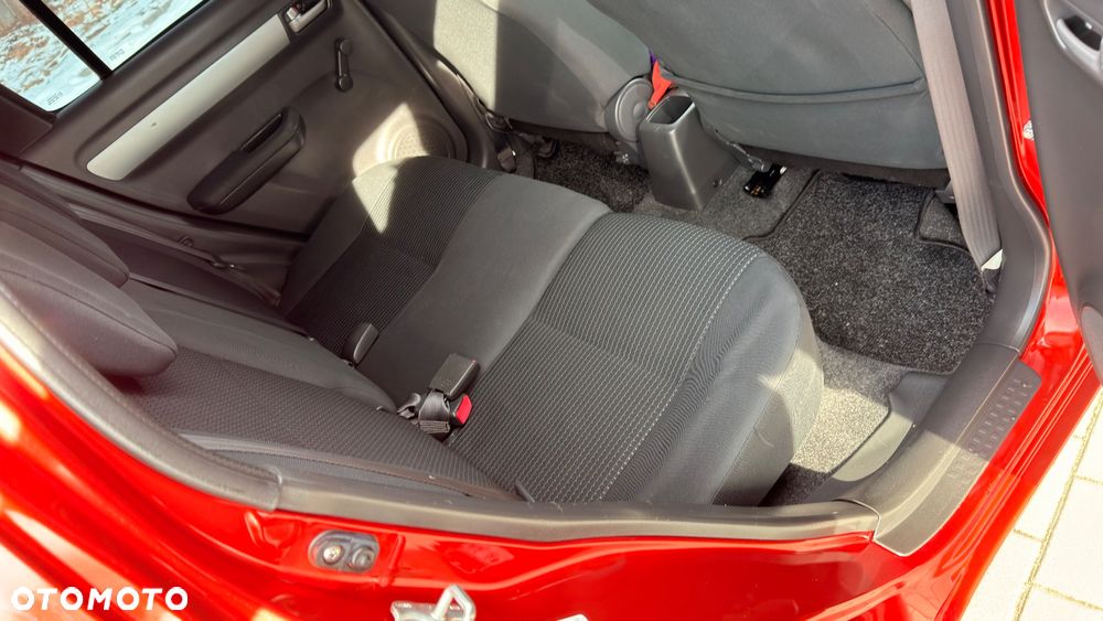 Suzuki Swift 1.3 Limited 25 - 28