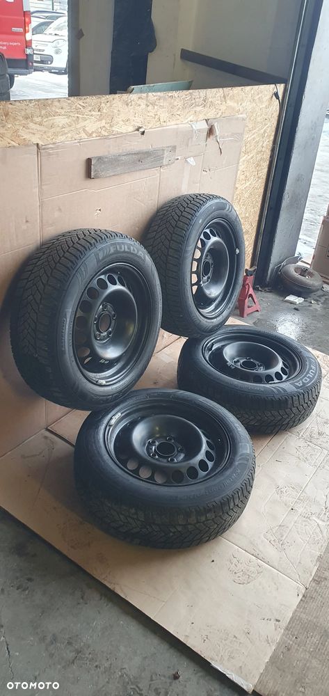 Felgi stalowe z oponami 7J ET39 5x112 205/60 R16 Audi A4 B9 - 6