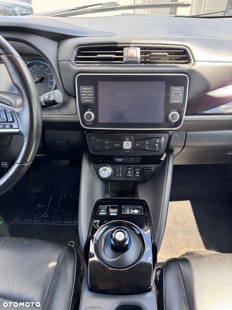 Nissan Leaf Standard - 17