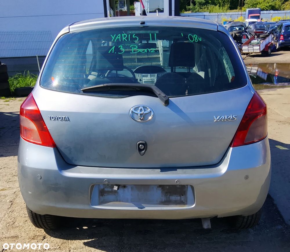 TOYOTA YARIS II 1.3 Benzyna dawca części - 4