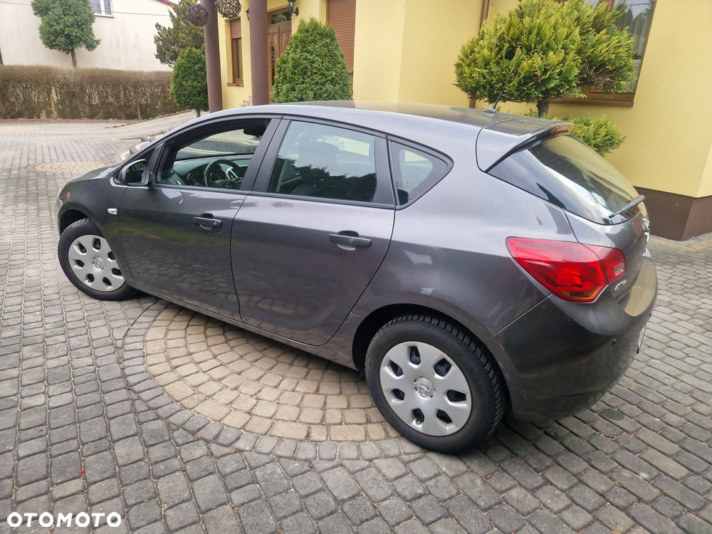 Opel Astra 1.6 Sport - 5