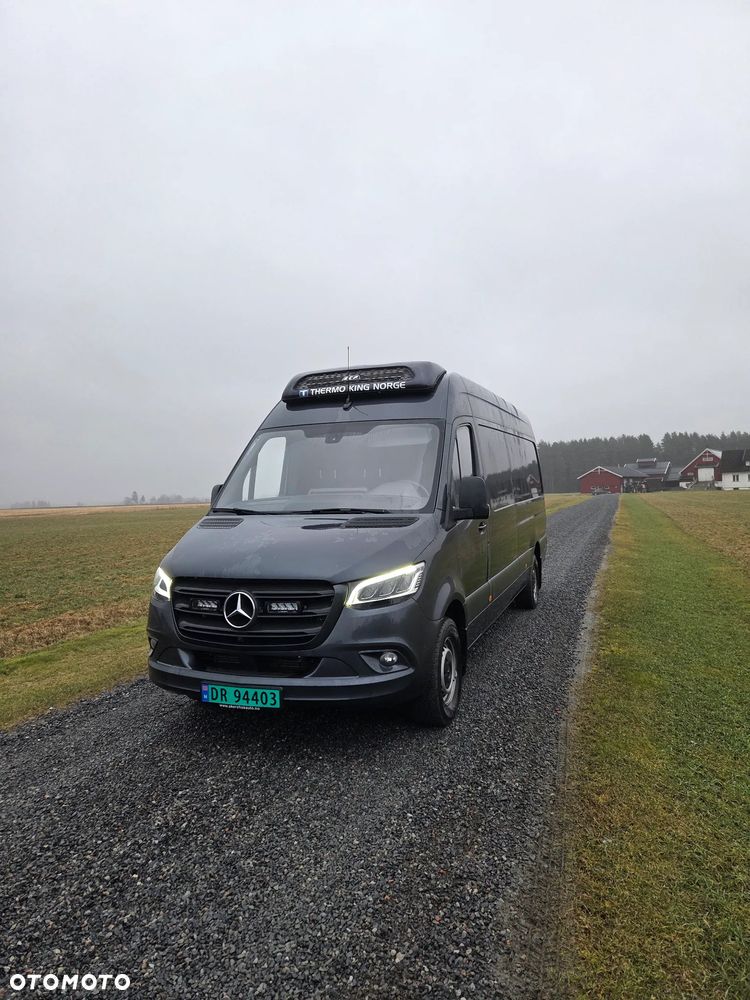 Mercedes-Benz Sprinter 319 - 3