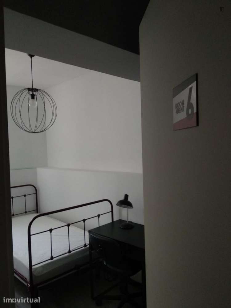 Quarto - localizado em Paranhos Porto - Grande imagem: 3/20