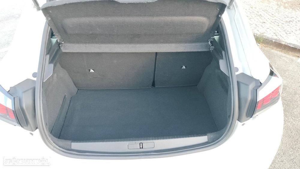 Peugeot 208 PureTech 100 EAT8 Active Pack - 29