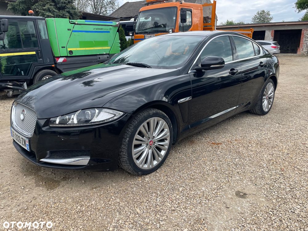 Jaguar XF - 17