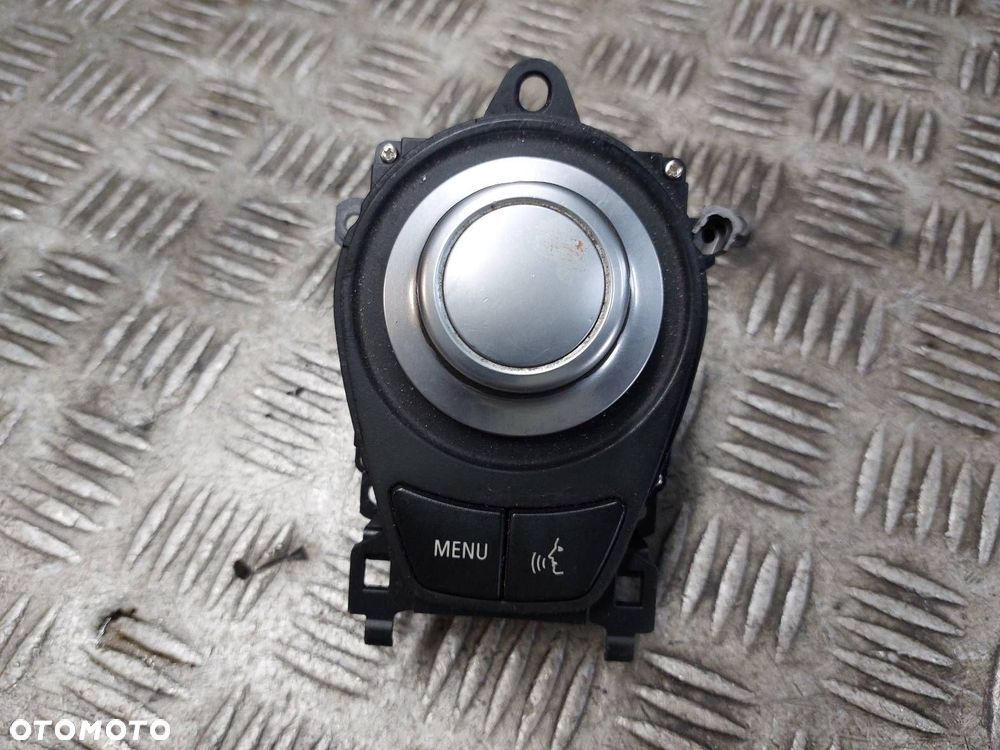 CZYTNIK NAWIGACJI + PANEL IDRIVE + WYŚWIETLACZ BMW E90 6987694 6973672 - 4