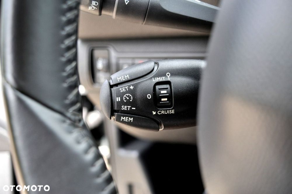 Peugeot 308 1.6 BlueHDi Style S&S - 14