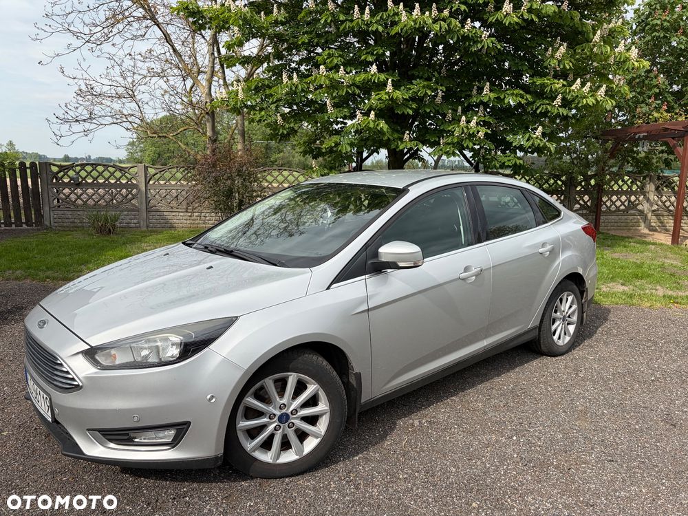 Ford Focus 2.0 TDCi Titanium ASS - 3